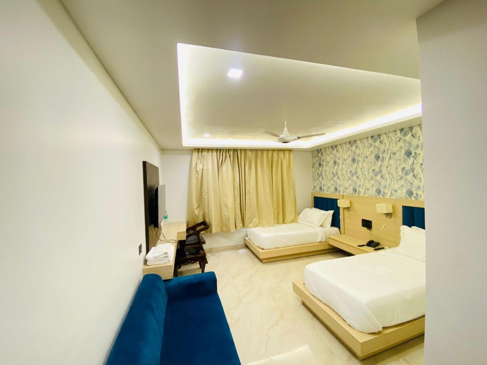 Hotel Holiday Grand 그레이터 노이다 외부 사진