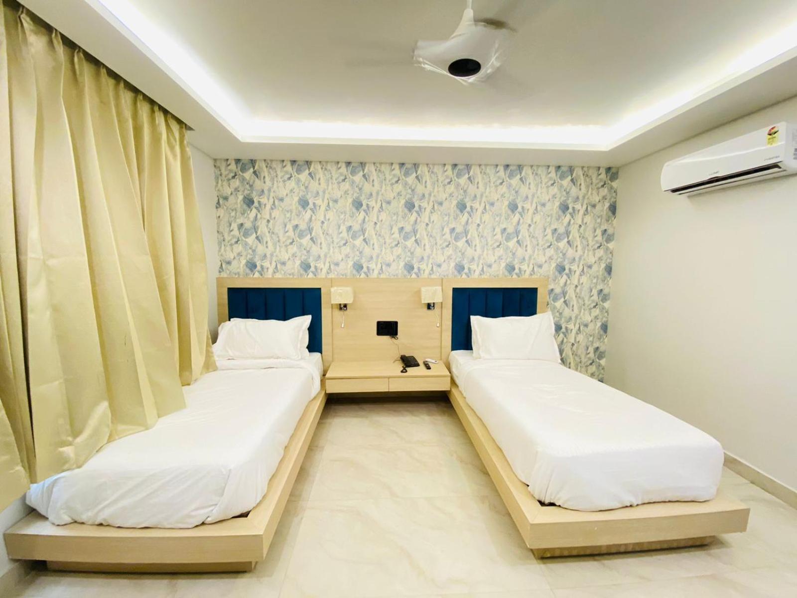 Hotel Holiday Grand 그레이터 노이다 외부 사진