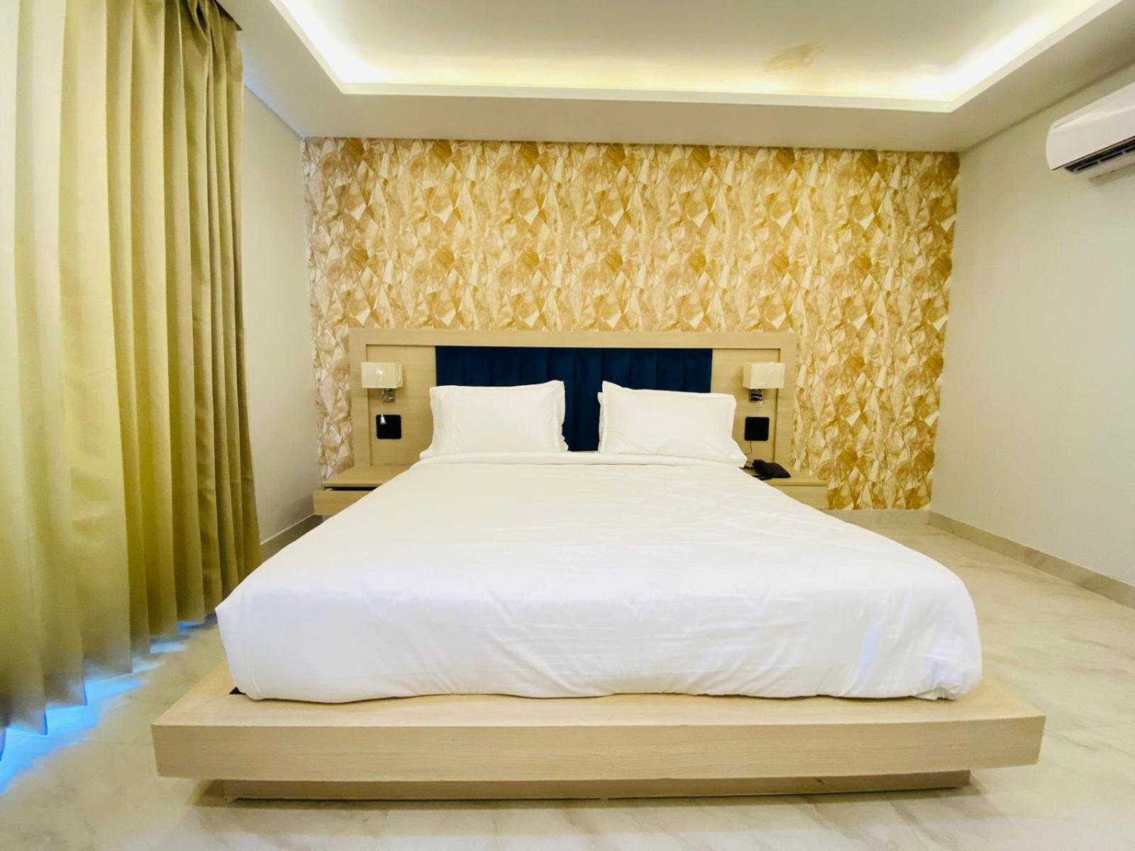 Hotel Holiday Grand 그레이터 노이다 외부 사진